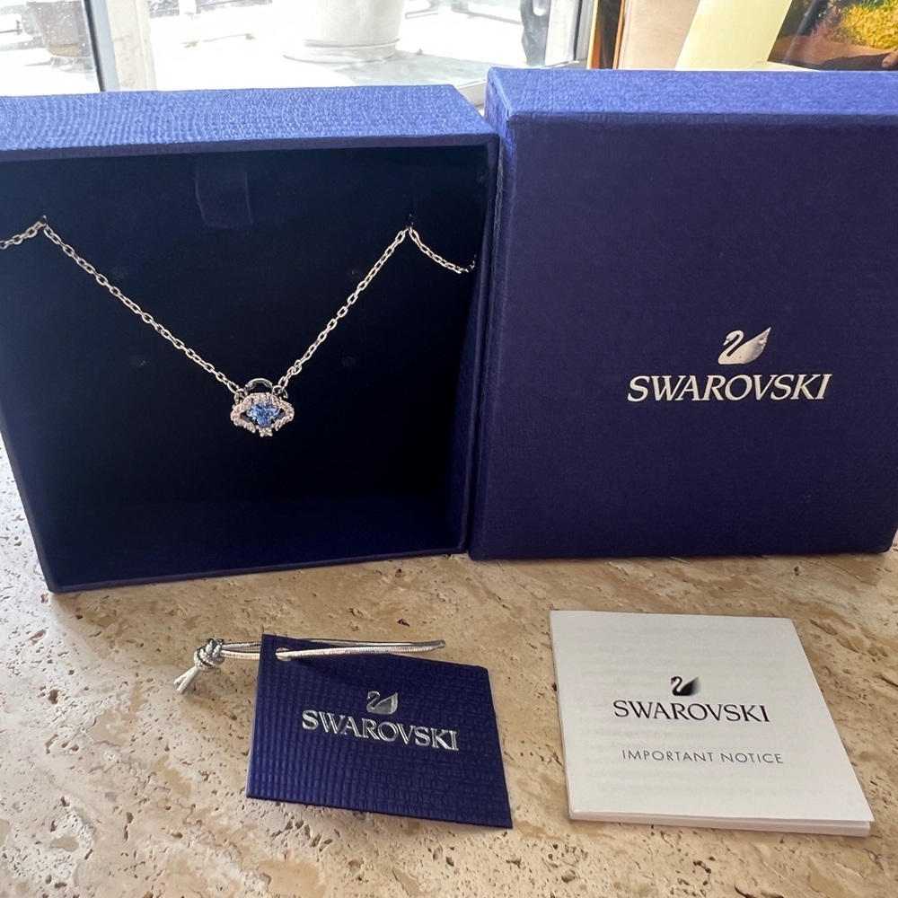 Swarovski Sparkling Dance clover necklace rhodium plated